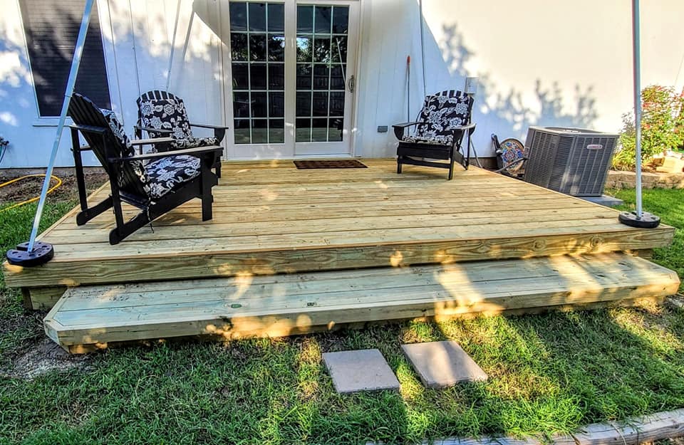 Deck Steps to Yard